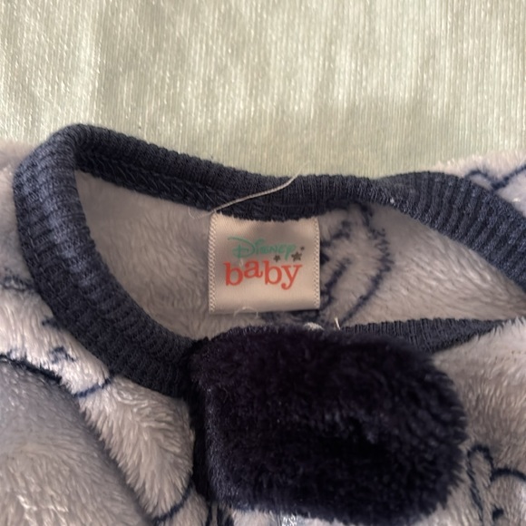 Winnie the Pooh pajamas - Picture 2 of 3